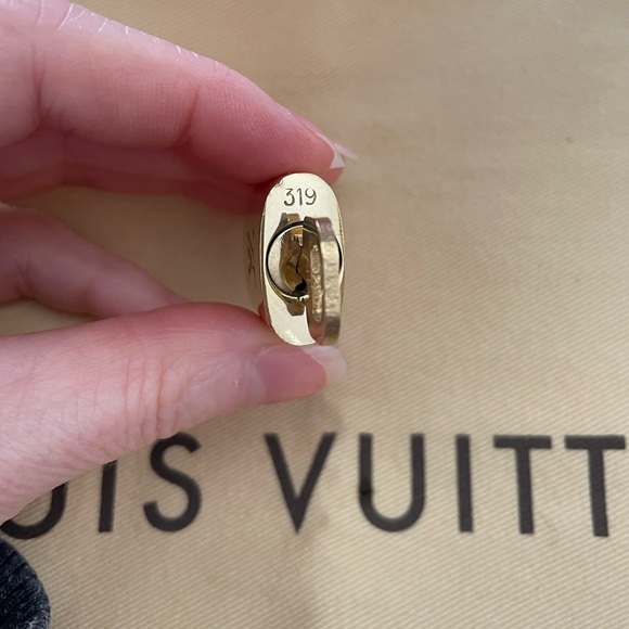 Louis Vuitton Lock and key #319 - Picture 3 of 3